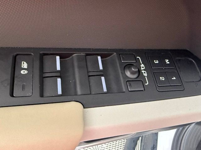 Used 2024 Land Rover Defender 110 S AWD/4WD image 32