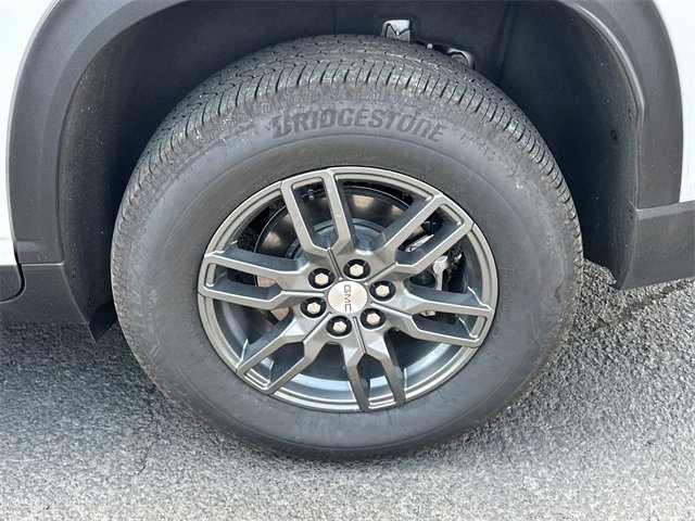 Used 2025 GMC Acadia Elevation image 25