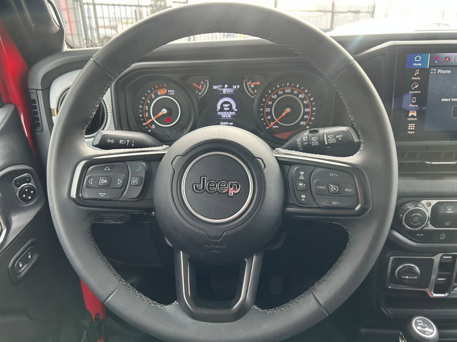 Used 2025 Jeep Wrangler Sport S image 27