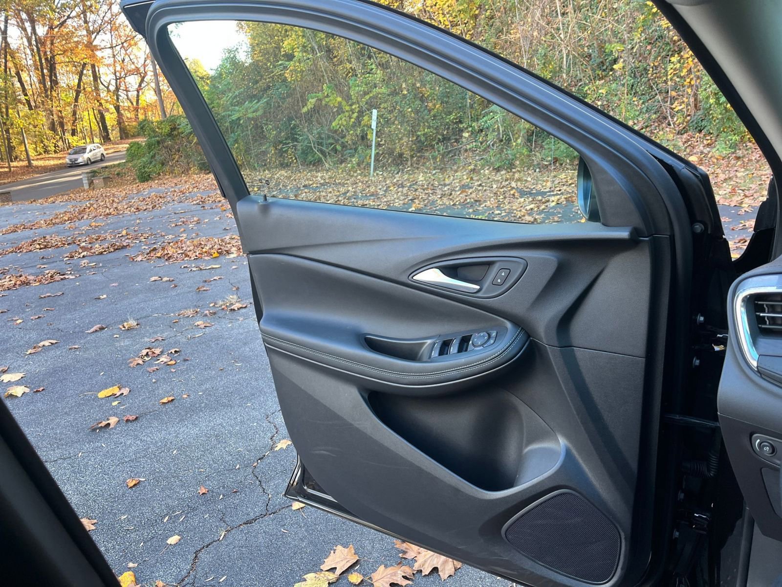 Used 2025 Buick Encore GX Preferred image 18