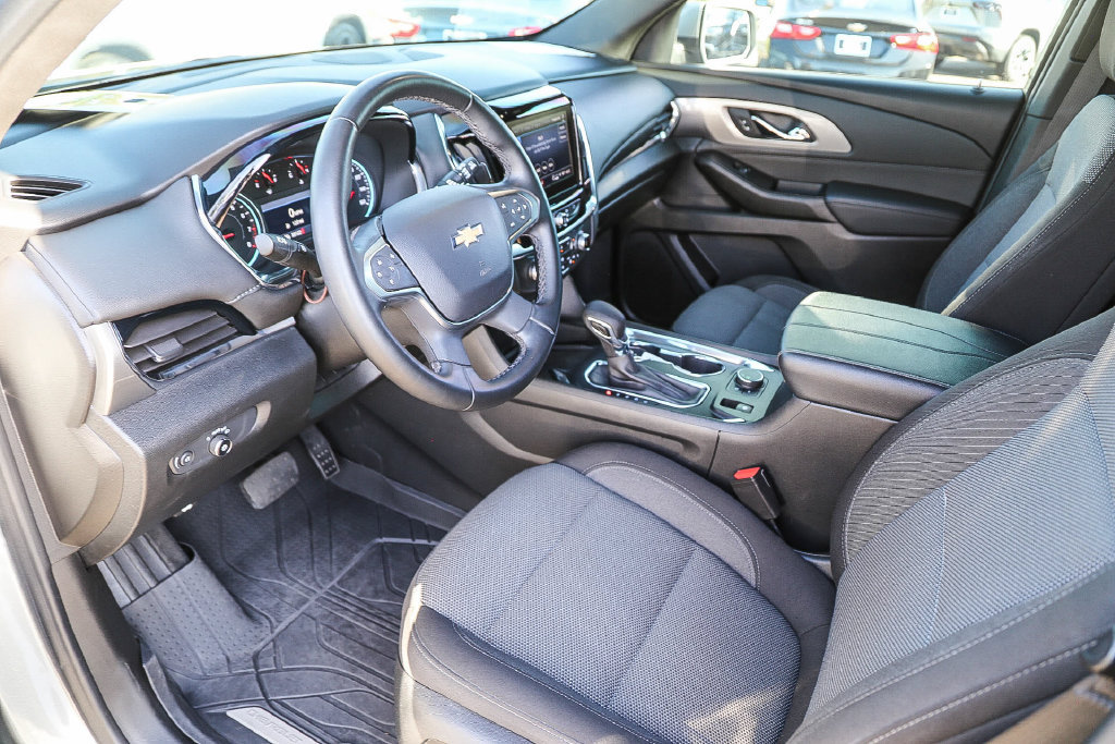 Certified 2023 Chevrolet Traverse LT FWD image 40