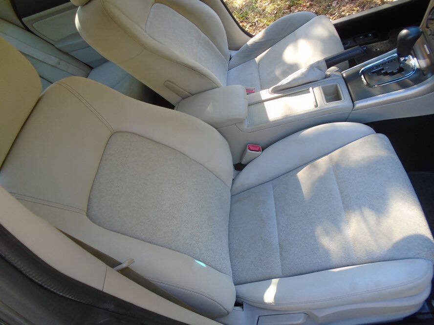 Used 2009 Subaru Legacy 2.5i Special Edition AWD/4WD image 21