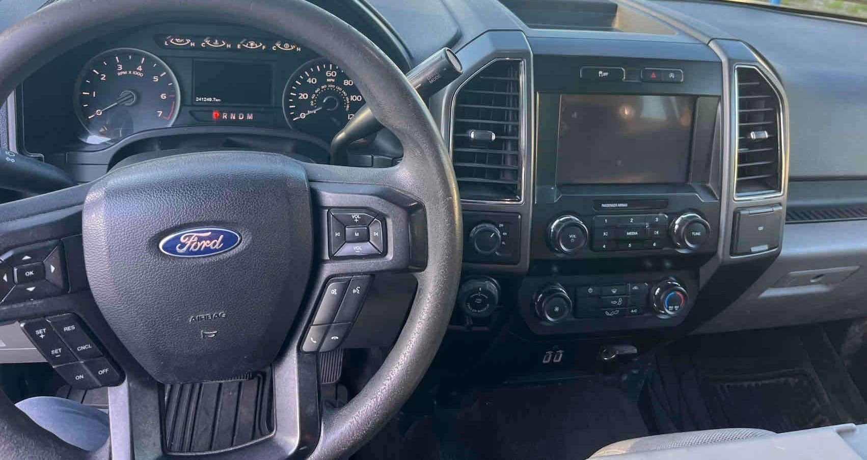 Used 2020 Ford F150 XLT w/ Trailer Tow Package AWD/4WD image 5