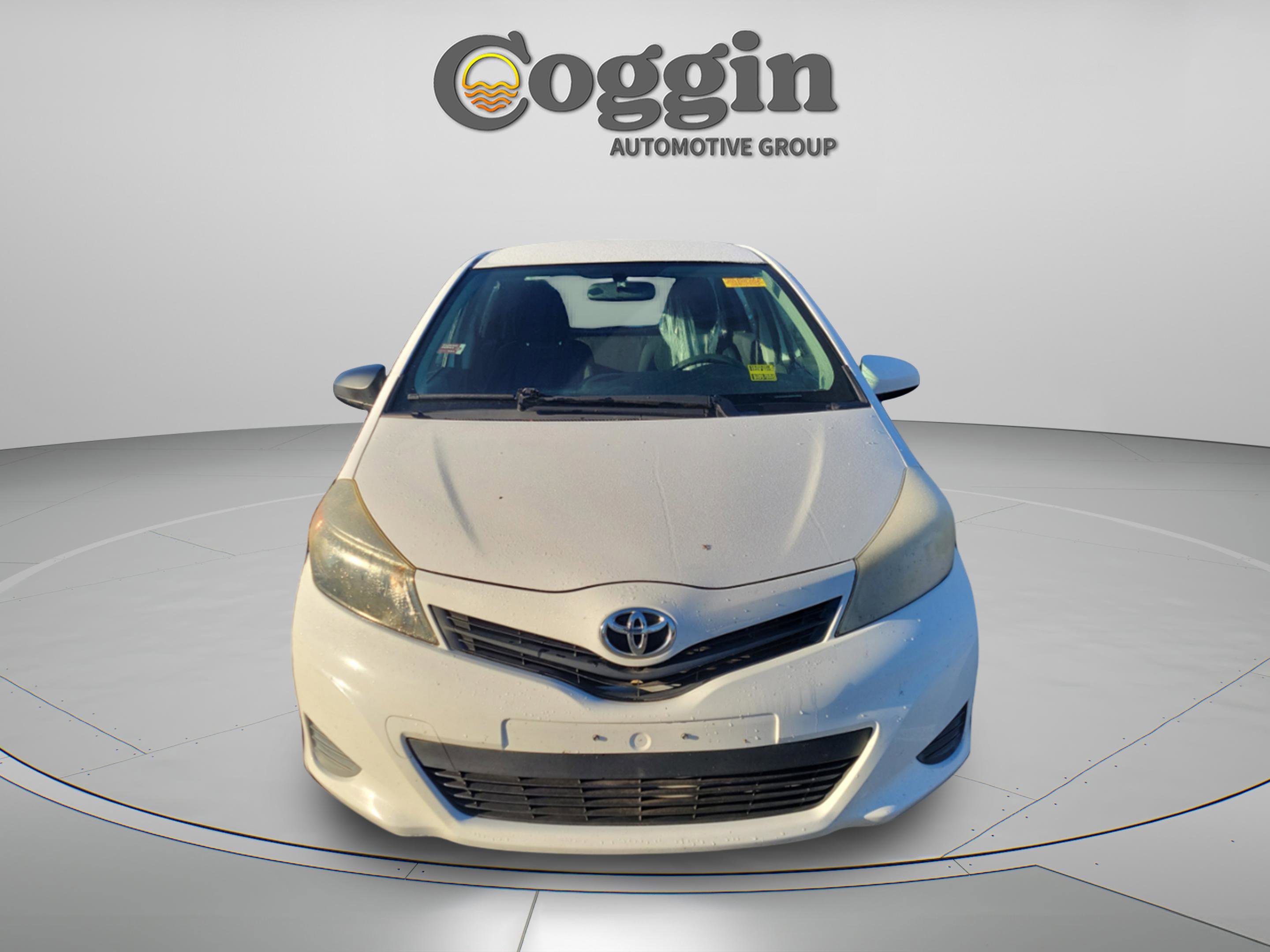 Used 2014 Toyota Yaris L FWD image 7