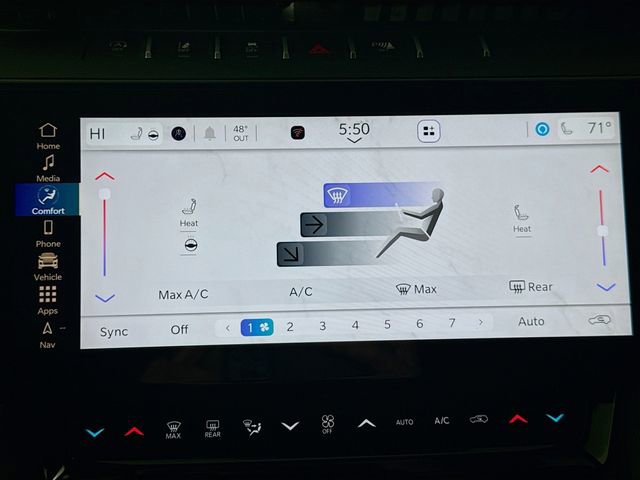 New 2026 Jeep Grand Cherokee Altitude image 19