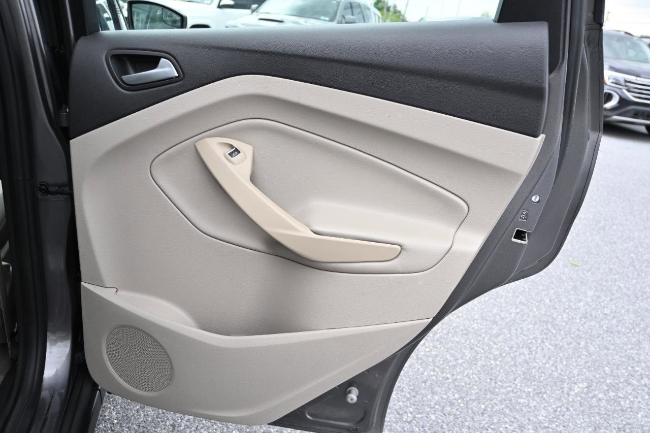 Used 2014 Ford C-MAX SE FWD image 28