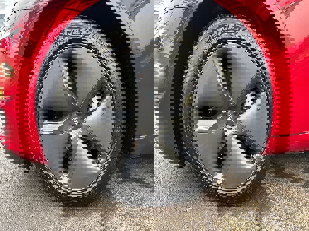 Used 2019 Tesla Model 3 Standard Range image 8