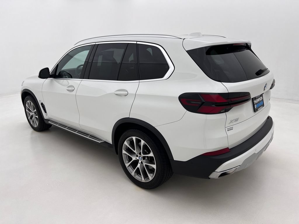 Used 2024 BMW X5 xDrive40i AWD/4WD image 9