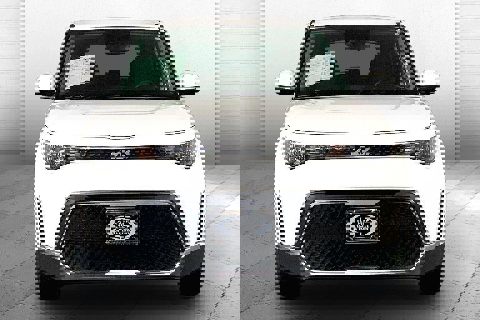 Certified 2025 Kia Soul LX image 2