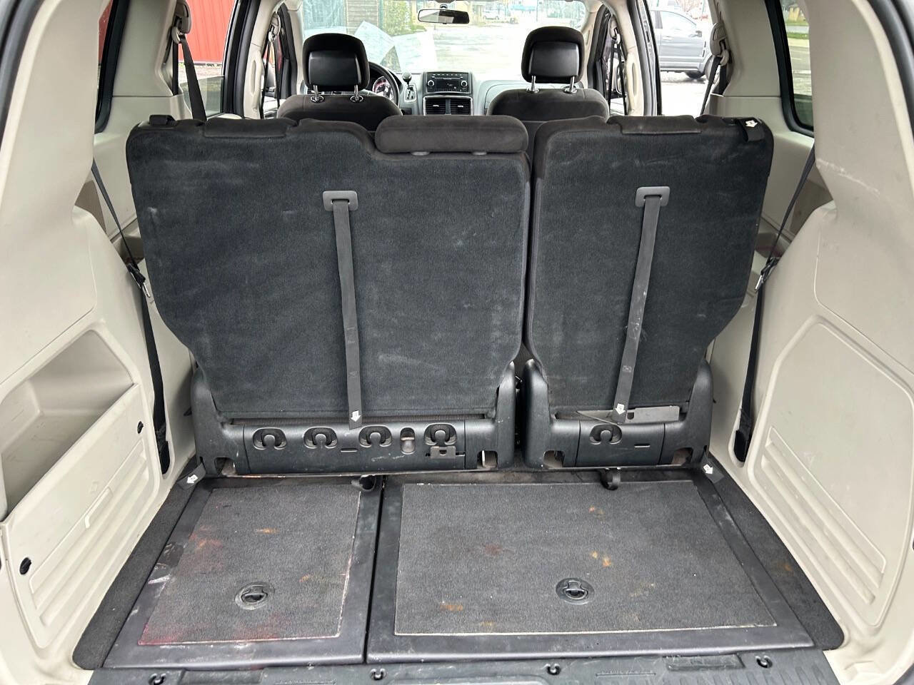 Used 2012 Dodge Grand Caravan SE image 13