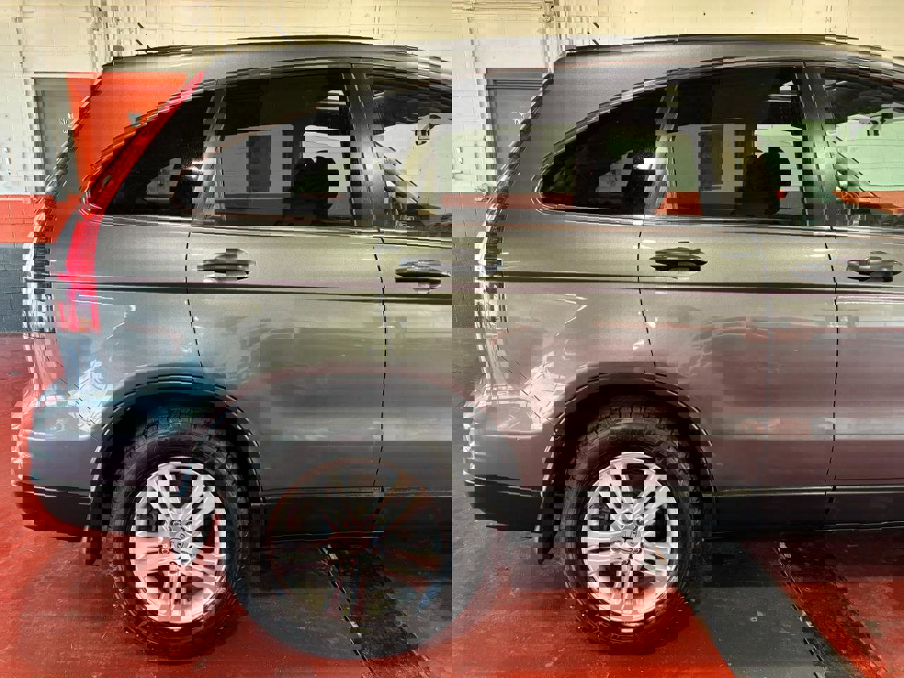 Used 2011 Honda CR-V EX image 6