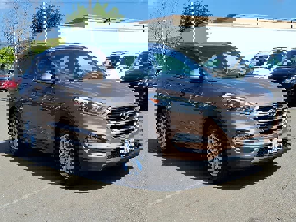 Used 2016 Hyundai Tucson SE w/ Option Group 02 image 3