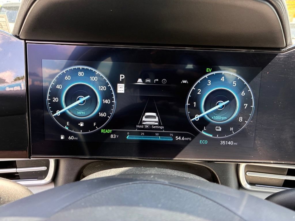 Certified 2024 Hyundai Elantra Limited FWD image 33