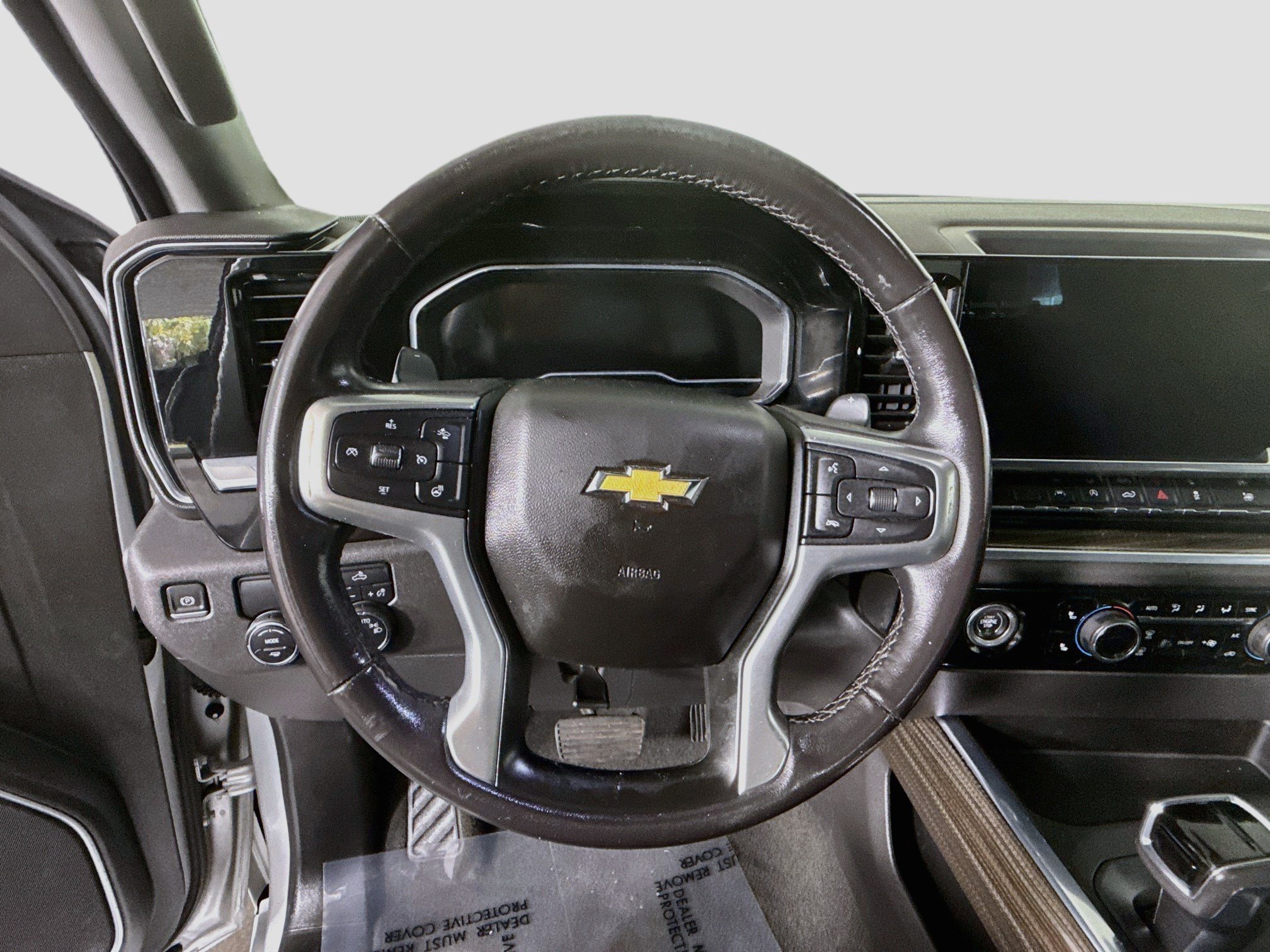 Used 2022 Chevrolet Silverado 1500 LT RWD image 13