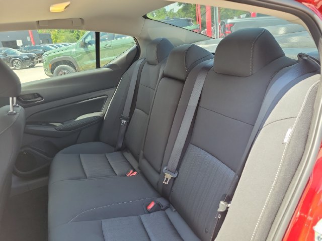 New 2026 Nissan Altima 2.5 SV w/ SV Special Edition Package FWD image 10