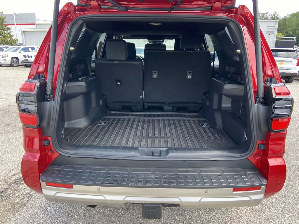 Used 2025 Toyota 4Runner Limited RWD image 10