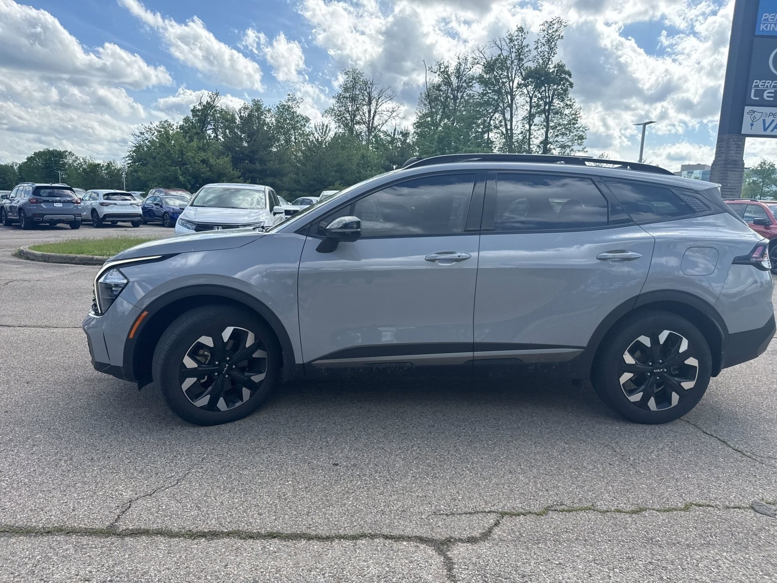 Used 2023 Kia Sportage X-Line w/ X-Line Premium Package AWD/4WD image 6