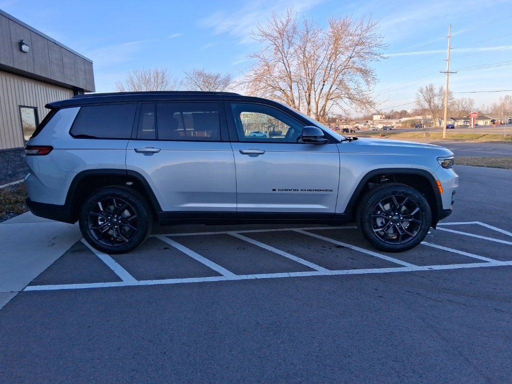 New 2025 Jeep Grand Cherokee L Limited w/ Trailer Tow Package