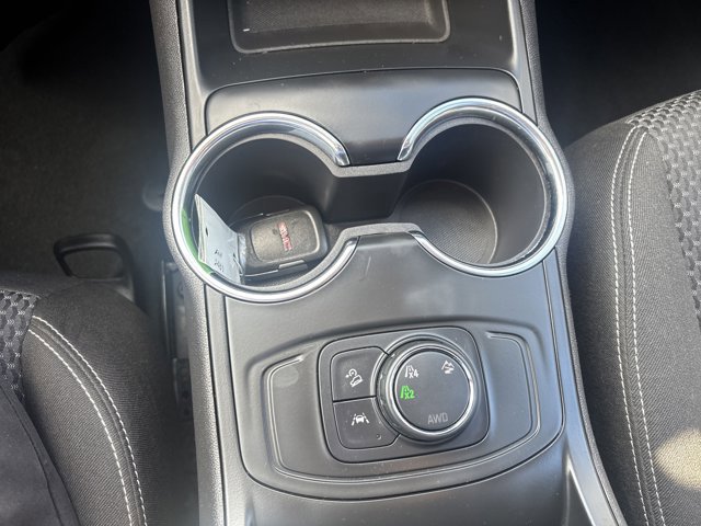 Used 2023 GMC Terrain SLE image 21