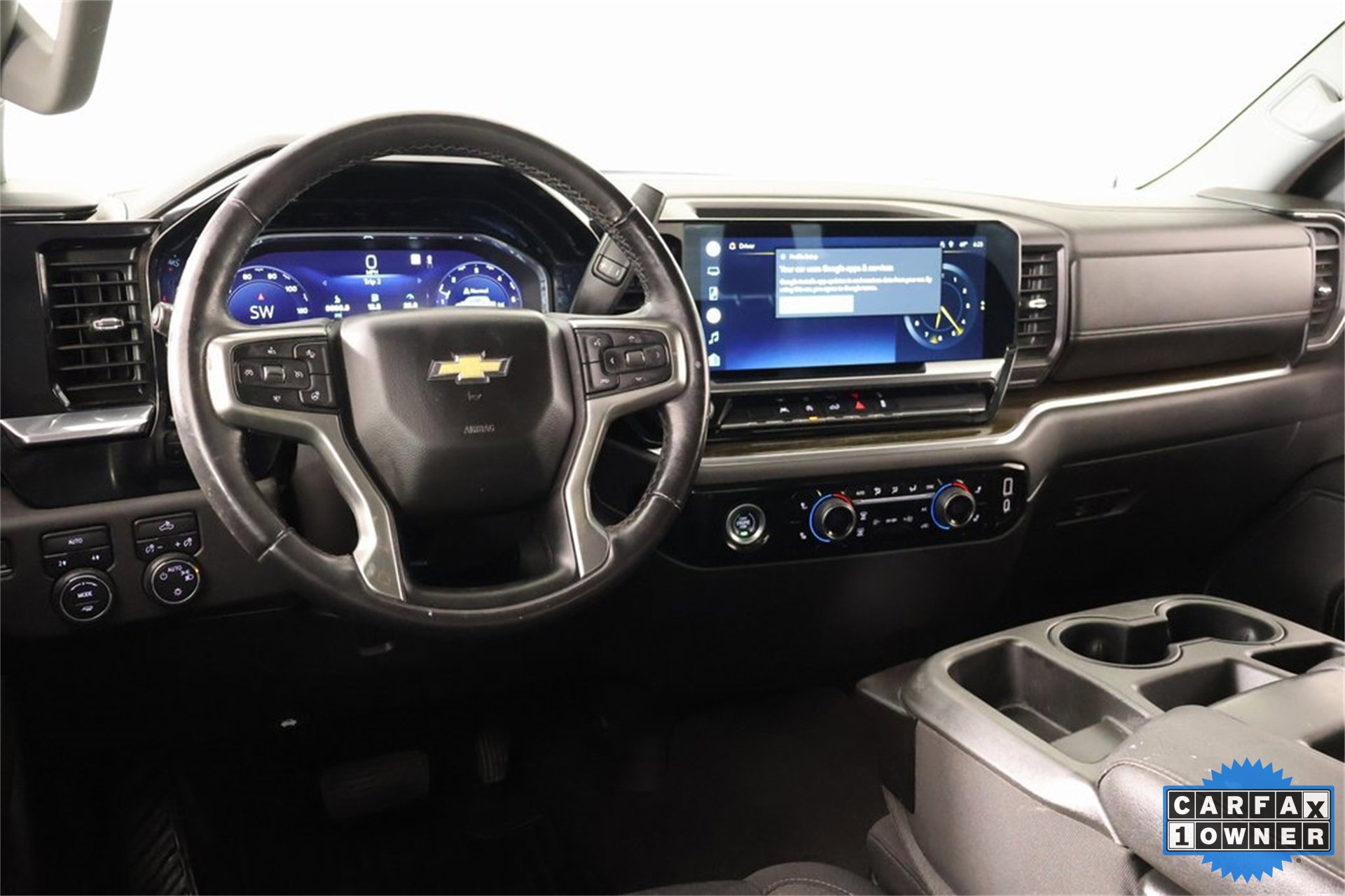 Used 2022 Chevrolet Silverado 1500 LT image 2