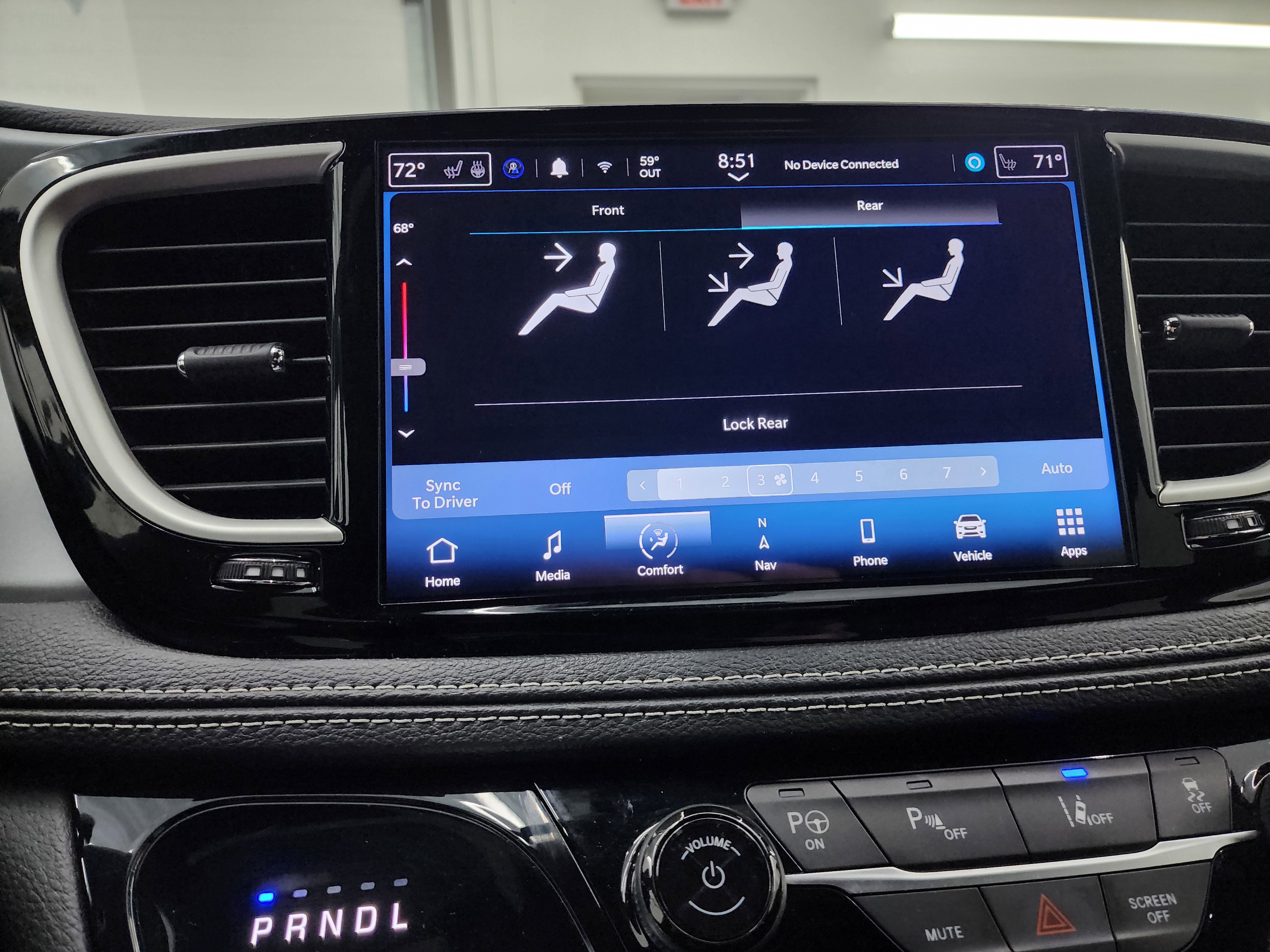 Used 2024 Chrysler Pacifica Limited image 54