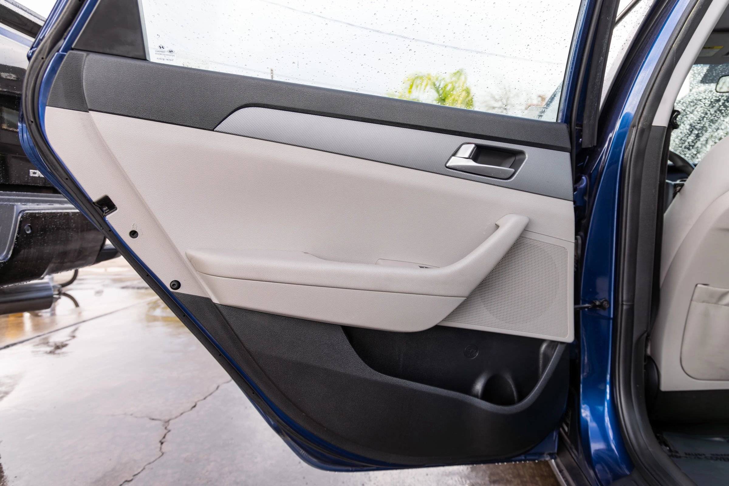 Used 2017 Hyundai Sonata SE FWD image 11