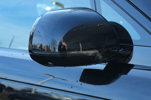 Used 2025 Land Rover Range Rover Sport Dynamic SE image 14