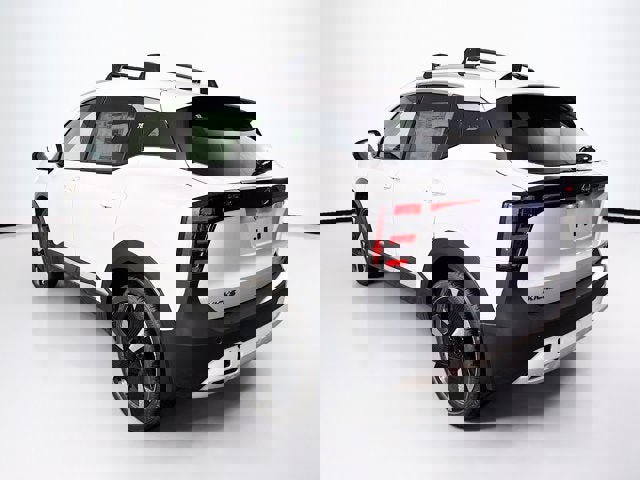 New 2026 Nissan Kicks SR w/ SR Premium Package image 7