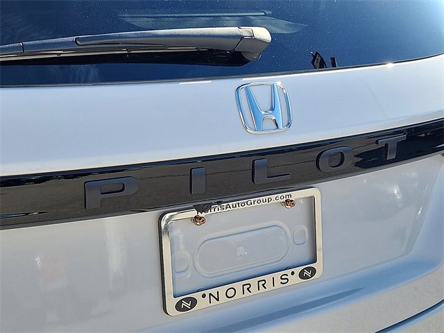 Used 2025 Honda Pilot EX-L image 13