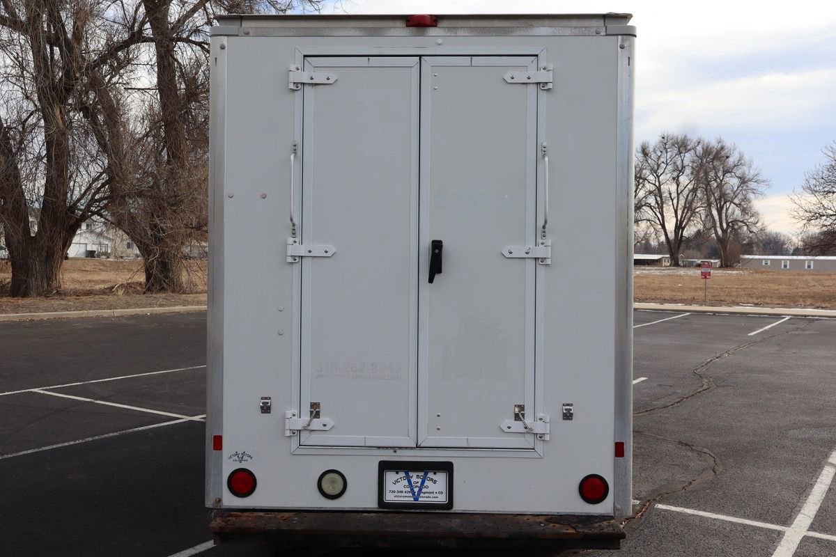 Used 2011 Chevrolet Express 3500 image 6