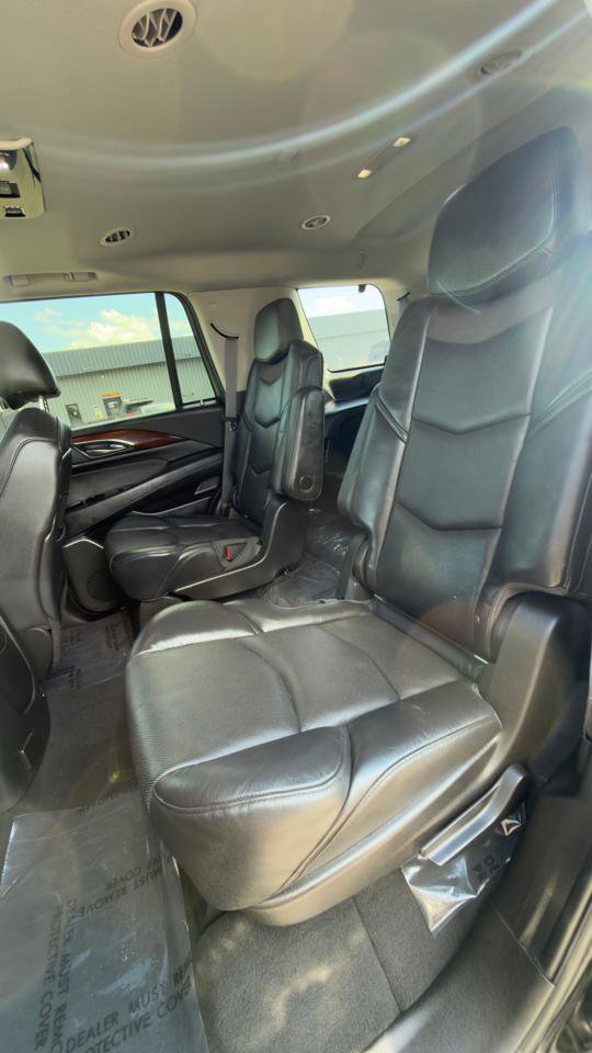 Used 2015 Cadillac Escalade Premium AWD/4WD image 45