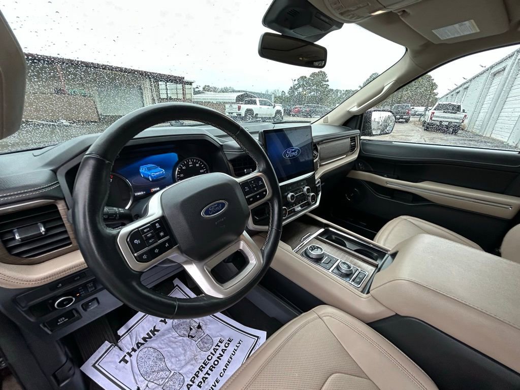 Used 2024 Ford Expedition Max Limited image 2