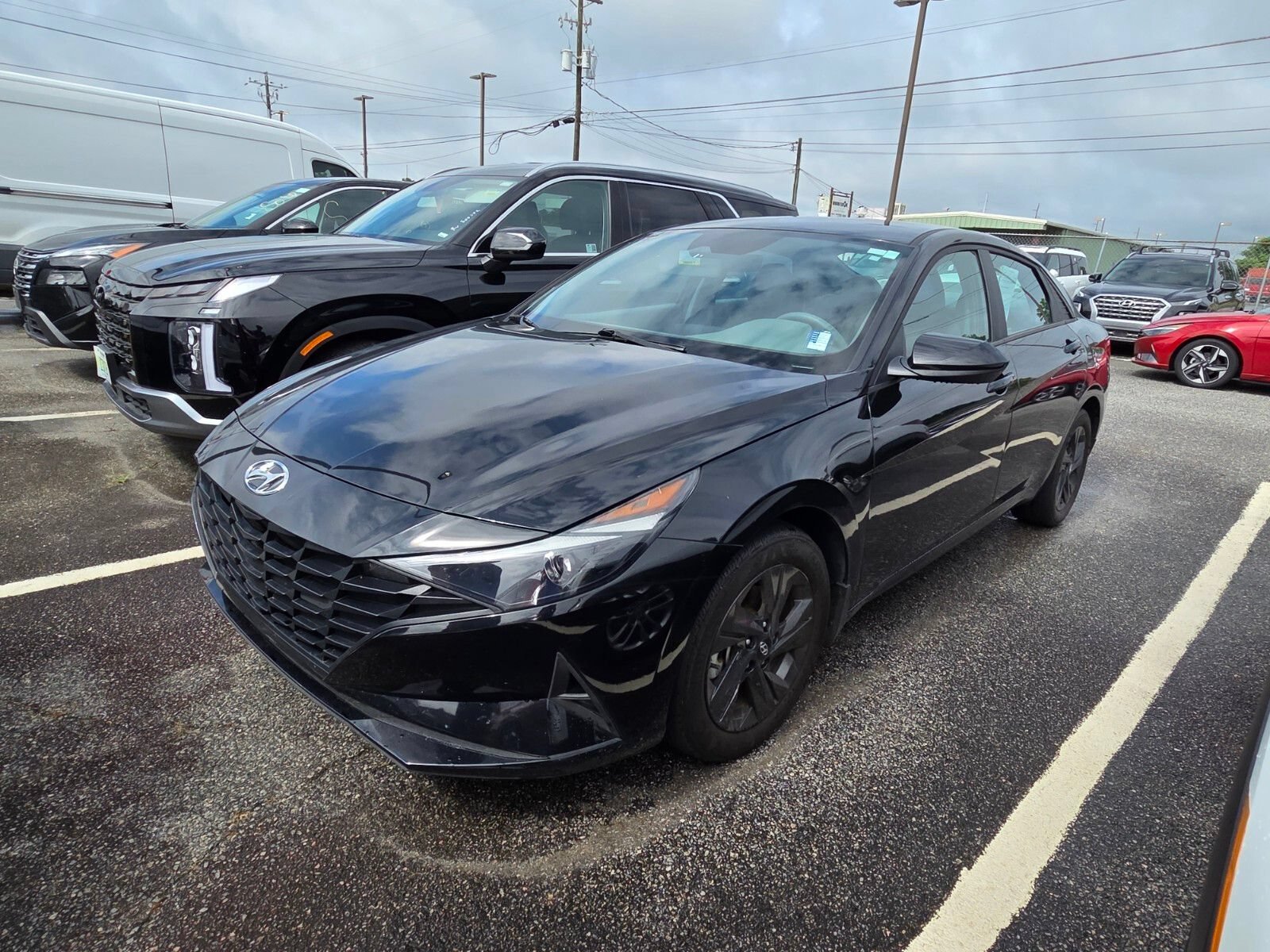 Used 2023 Hyundai Elantra SEL FWD image 3