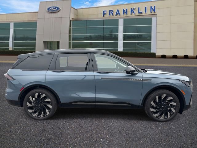 New 2026 Lincoln Nautilus Reserve w/ Jet Appearance Package image 8