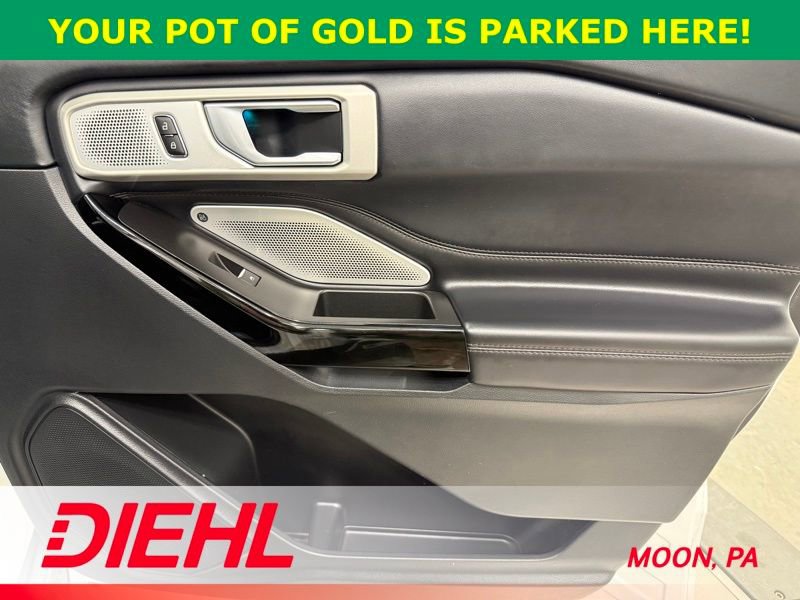 Used 2022 Ford Explorer Platinum w/ Equipment Group 601A image 19