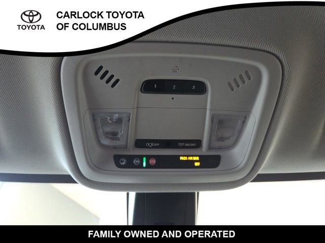 Used 2019 Chevrolet Traverse RS w/ LPO, Floor Liner Package FWD image 28