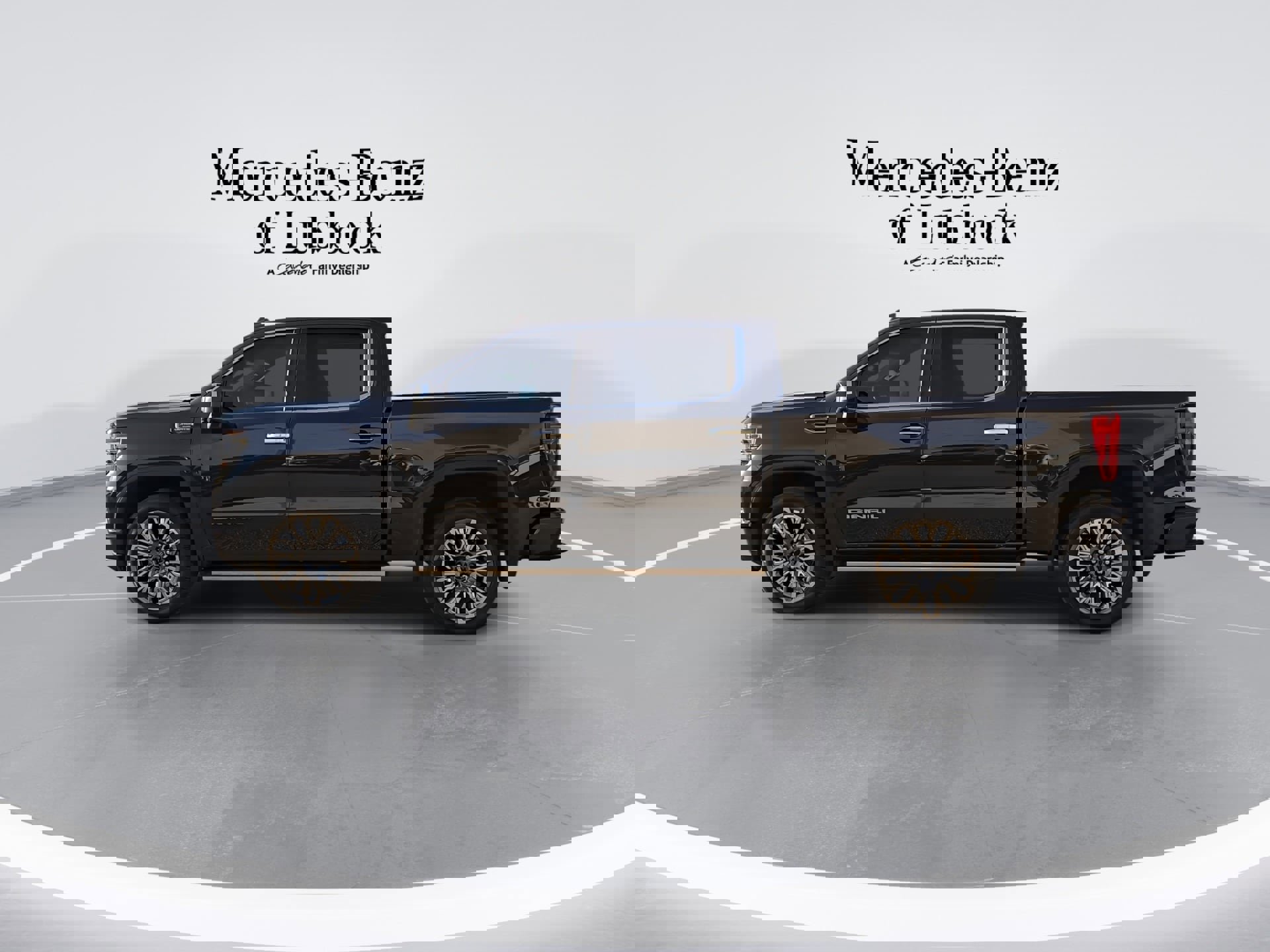 Used 2025 GMC Sierra 1500 Denali Ultimate image 6