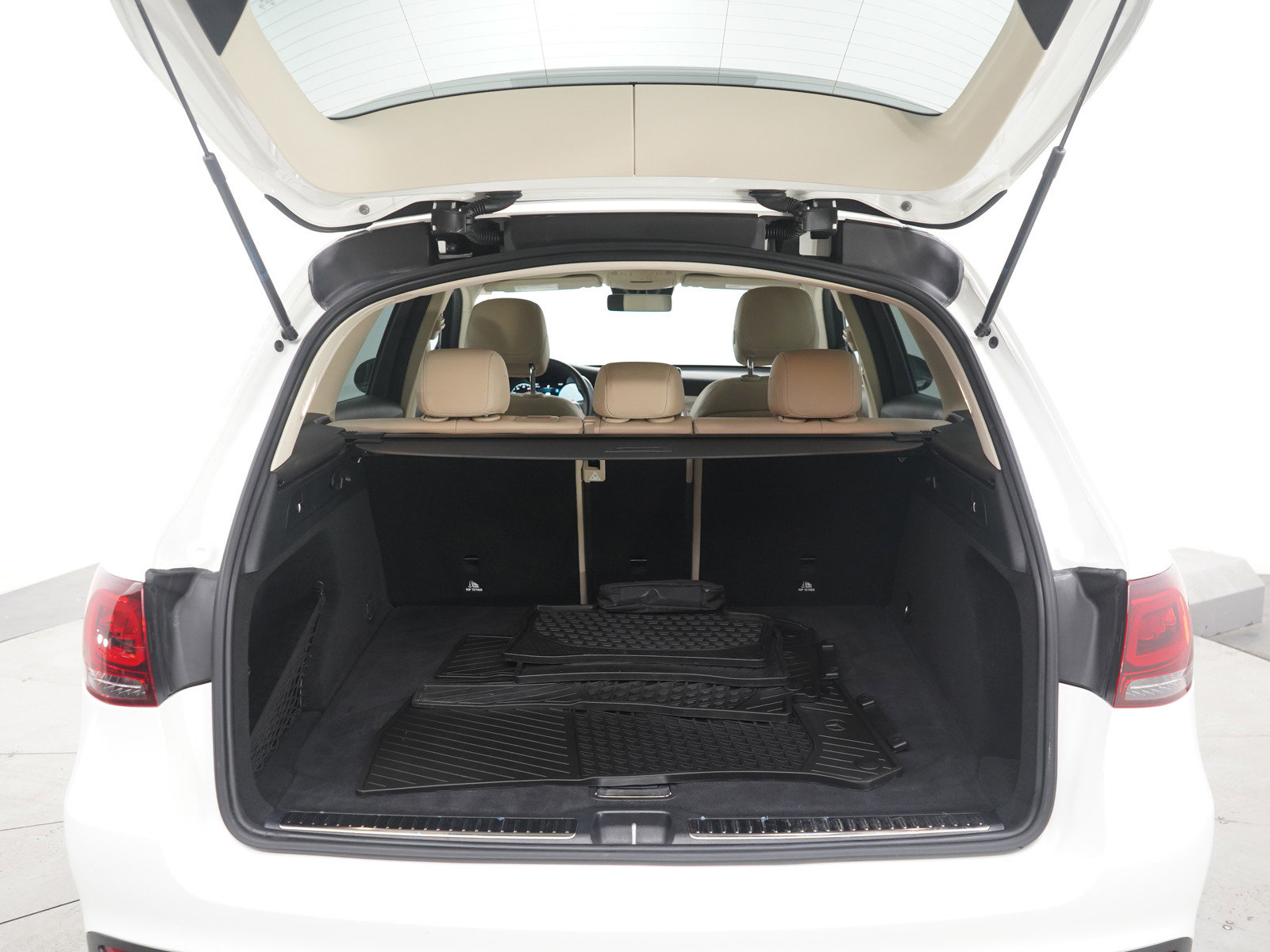 Used 2022 Mercedes-Benz GLC 300 4MATIC image 16