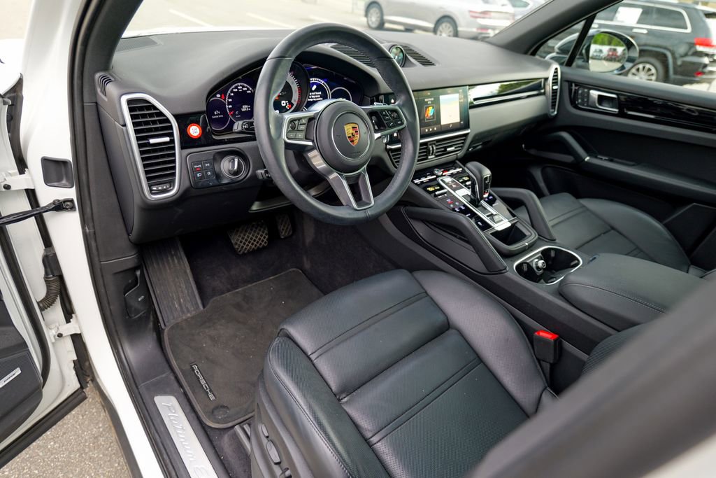 Used 2023 Porsche Cayenne Platinum Edition AWD/4WD image 21