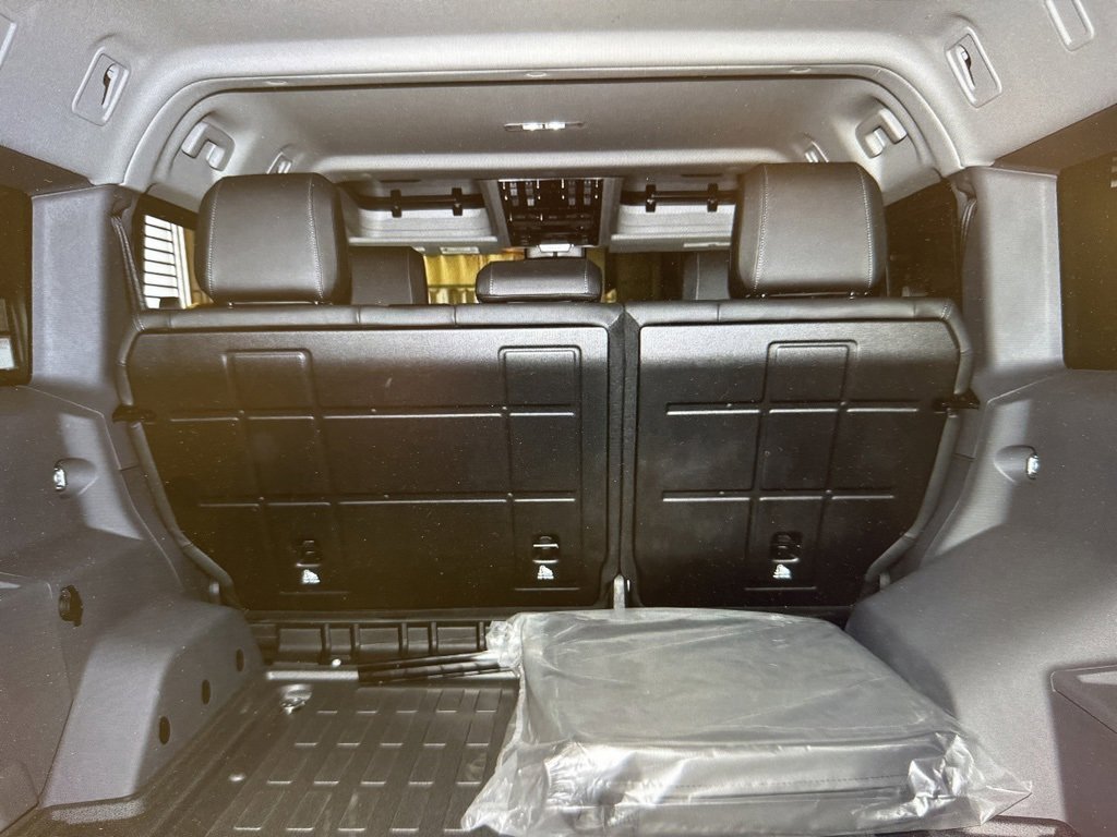 Used 2024 INEOS Grenadier Fieldmaster Edition image 21