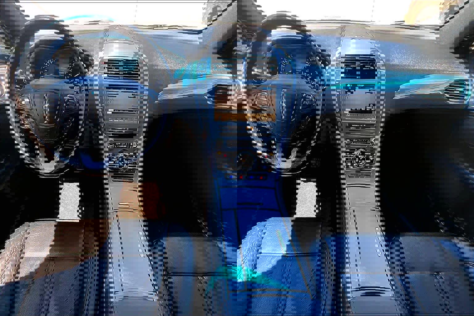 Used 2017 Lincoln MKZ Reserve image 16