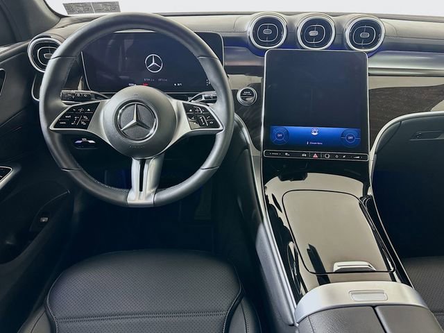 Used 2023 Mercedes-Benz GLC 300 4MATIC image 23