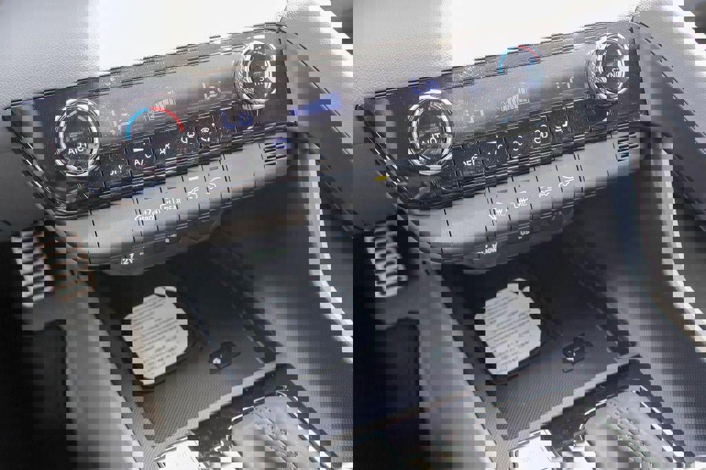 New 2026 Hyundai Elantra Sport image 14