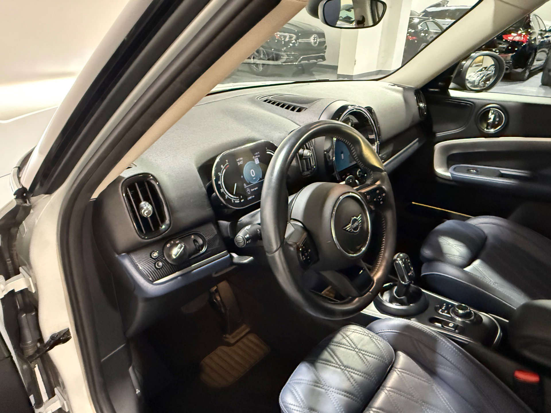 Used 2023 MINI Cooper Countryman S w/ Signature Upholstery Package image 17