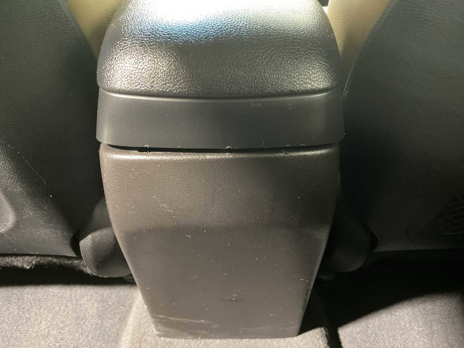 Used 2013 Hyundai Elantra Limited w/ Technology Pkg image 25