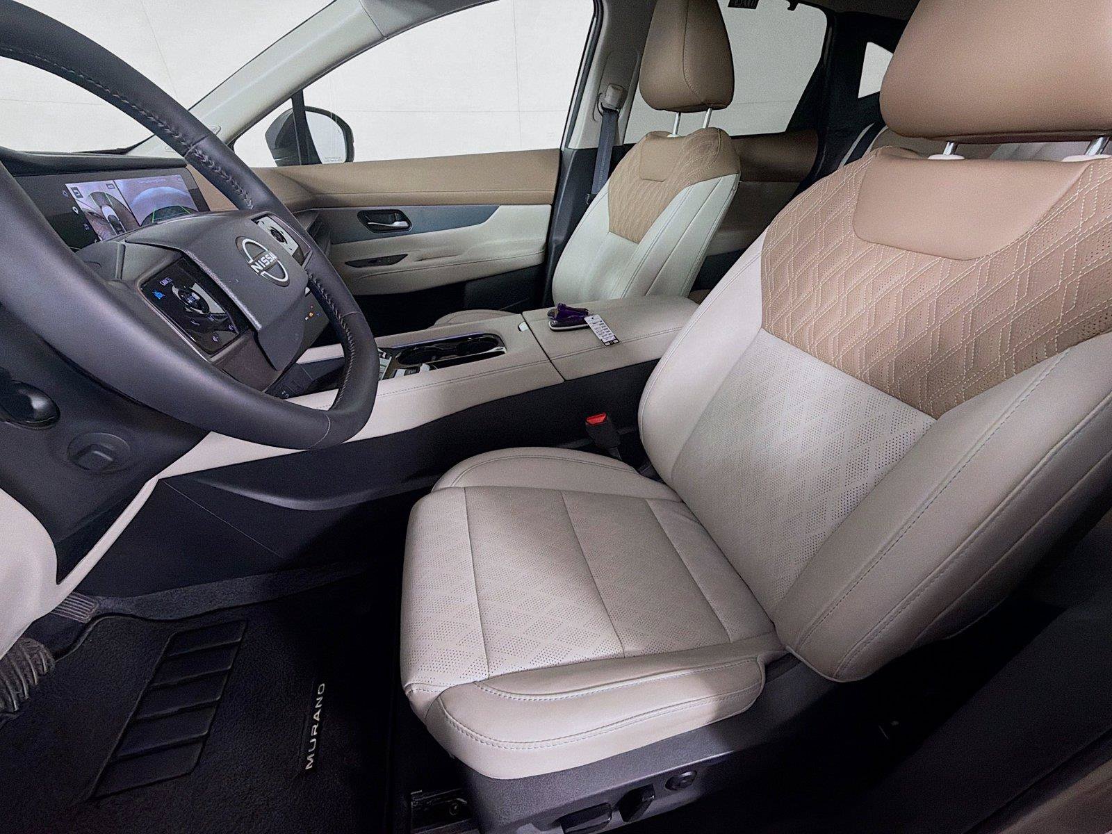 Used 2026 Nissan Murano Platinum w/ Technology Package AWD/4WD image 2