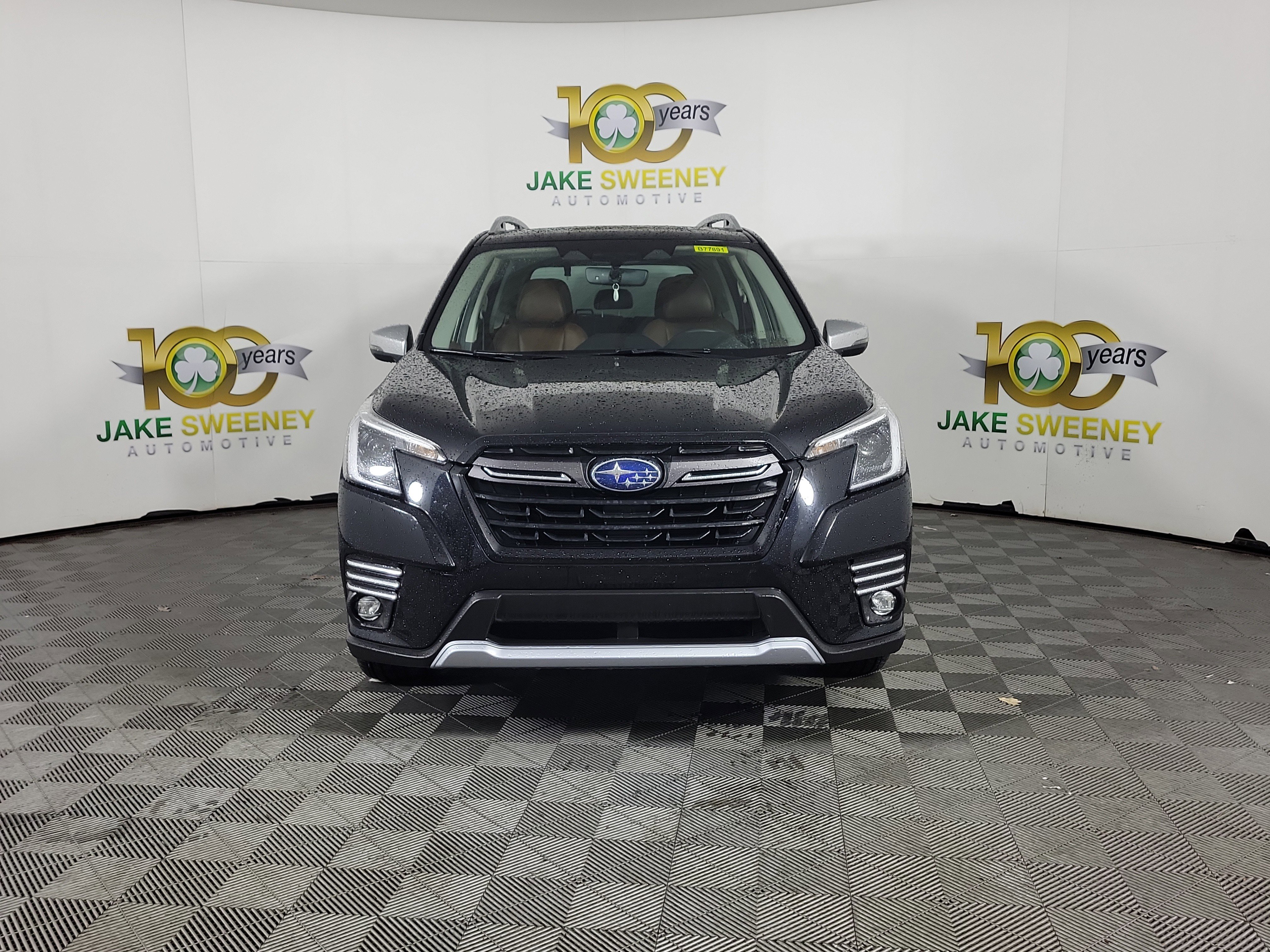 Used 2023 Subaru Forester Touring w/ Popular Package #3 image 2