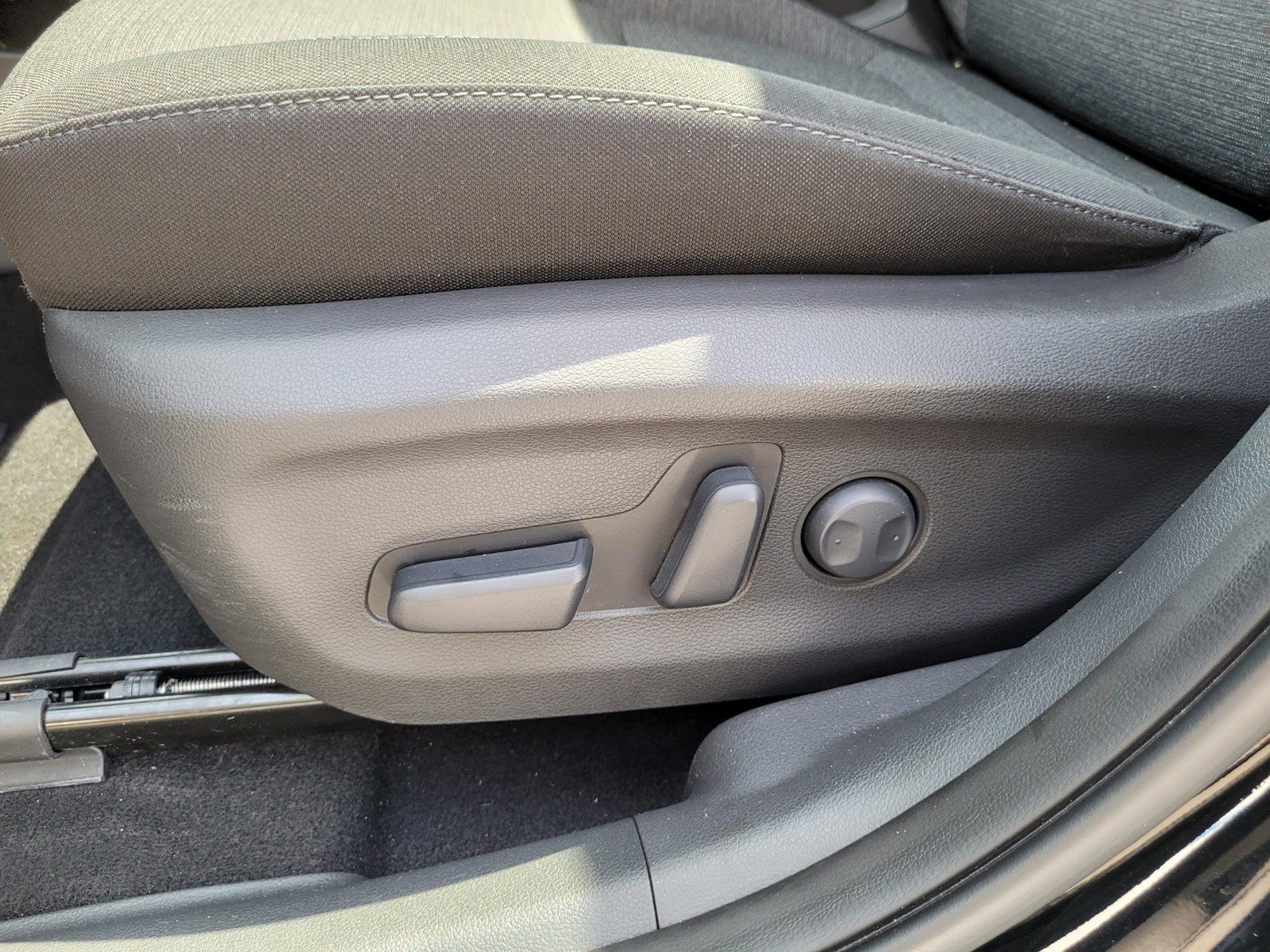 Used 2023 Hyundai Kona SEL FWD image 11