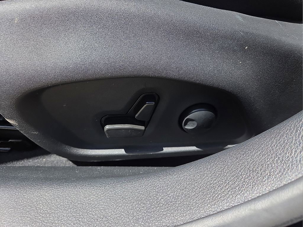 Used 2022 Jeep Compass Latitude w/ Sun and Sound Group image 24