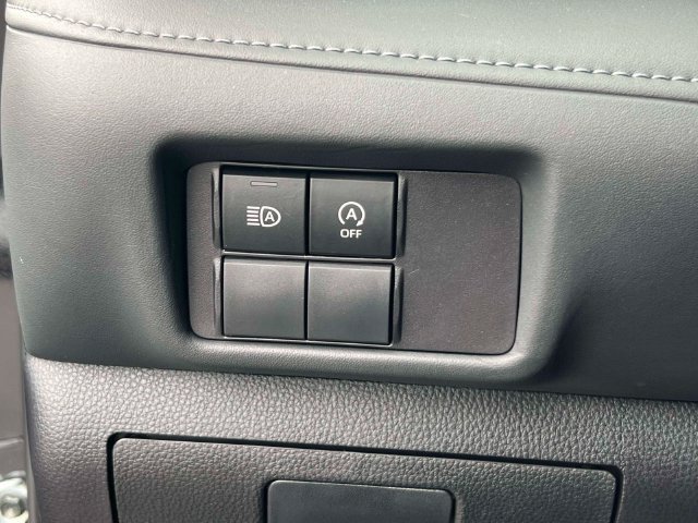 Used 2023 Toyota Highlander L FWD image 20